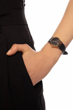 Gucci BLACK 'G-Timeless' watch