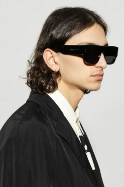 Gucci BLACK Sunglasses with logo