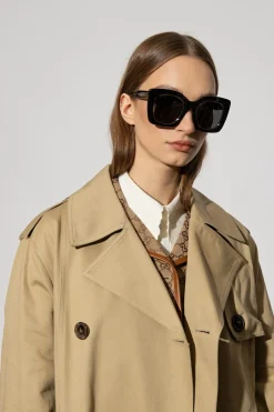 Gucci BLACK Sunglasses with logo