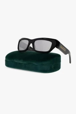 Gucci BLACK Sunglasses with logo