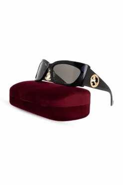 Gucci BLACK Sunglasses with logo