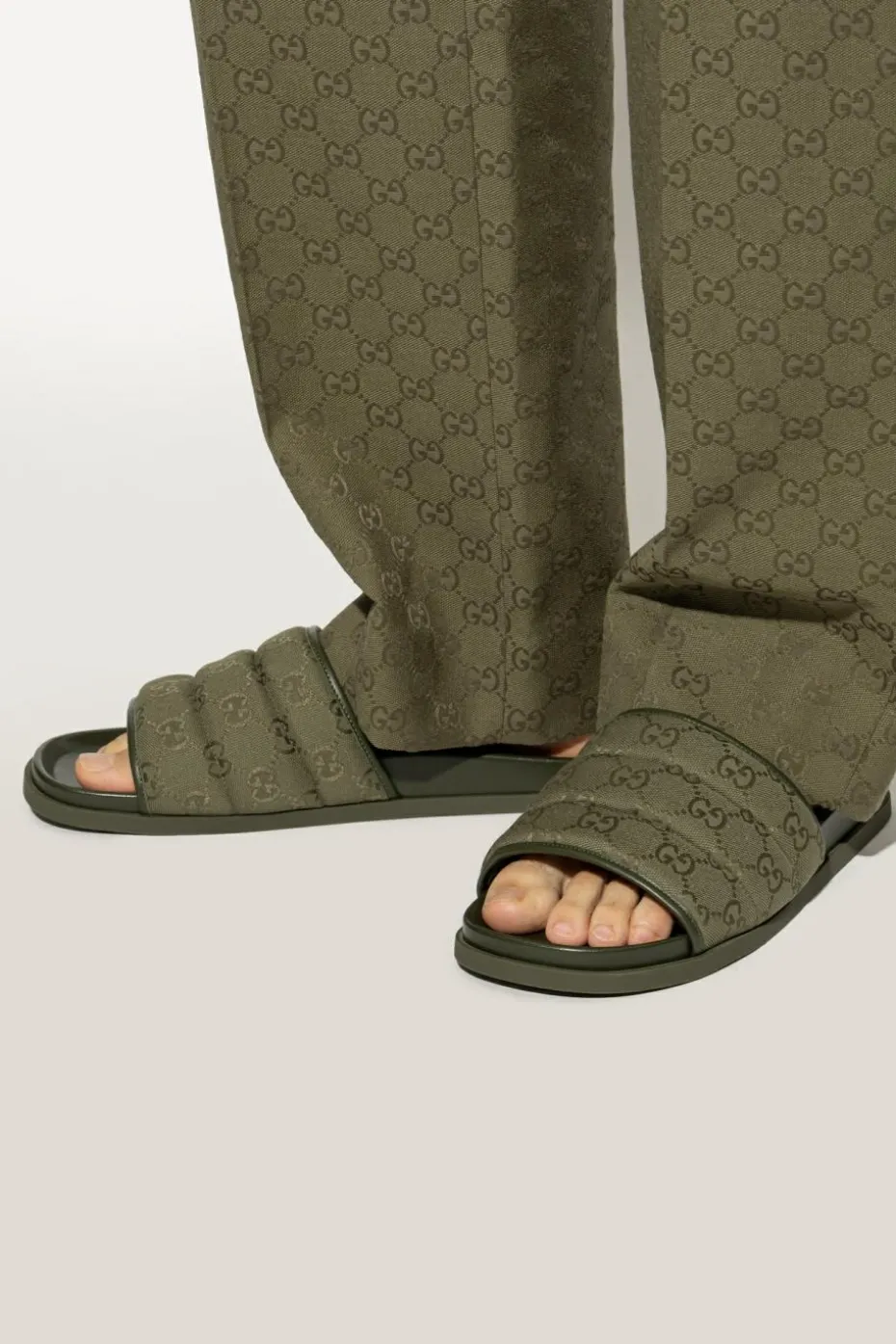 Gucci GREEN Monogram slides