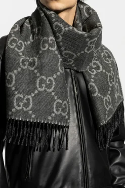 Gucci GREY Wool scarf with logo