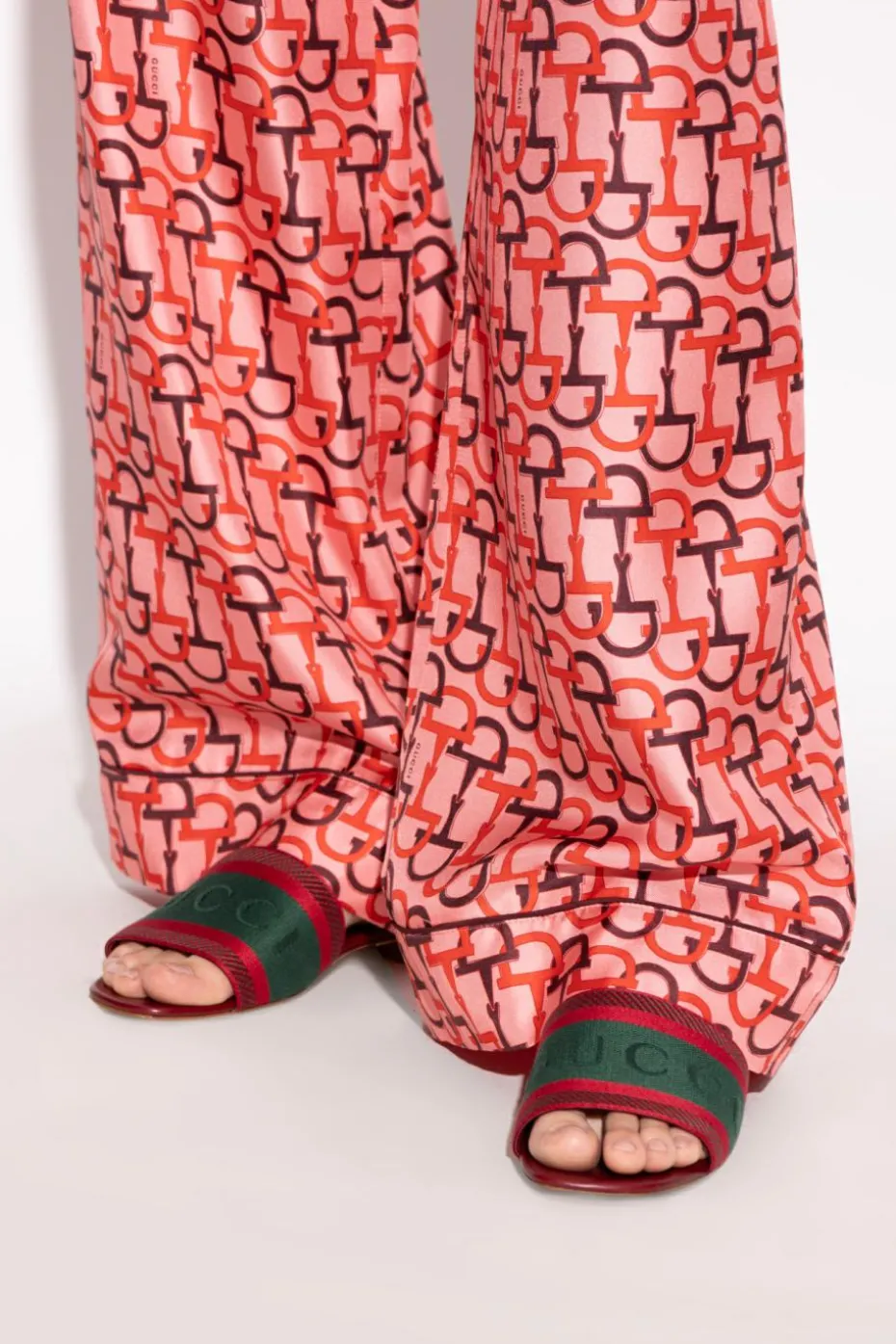 Gucci MULTICOLOUR Slides with distinctive Web strap