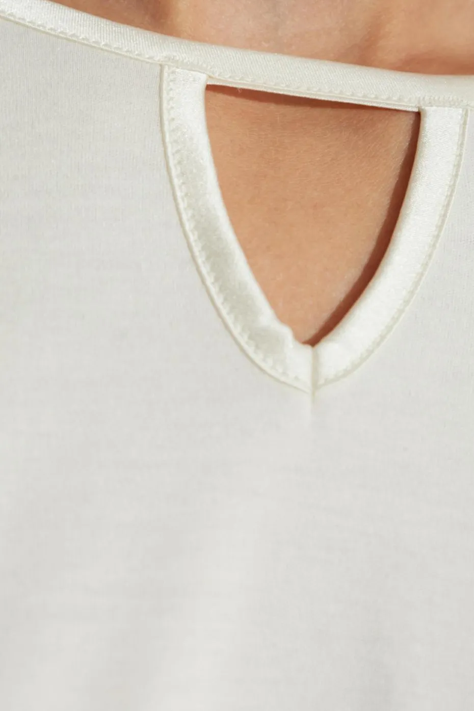 Hanro WHITE Two-piece pajamas from the "Claire" collection