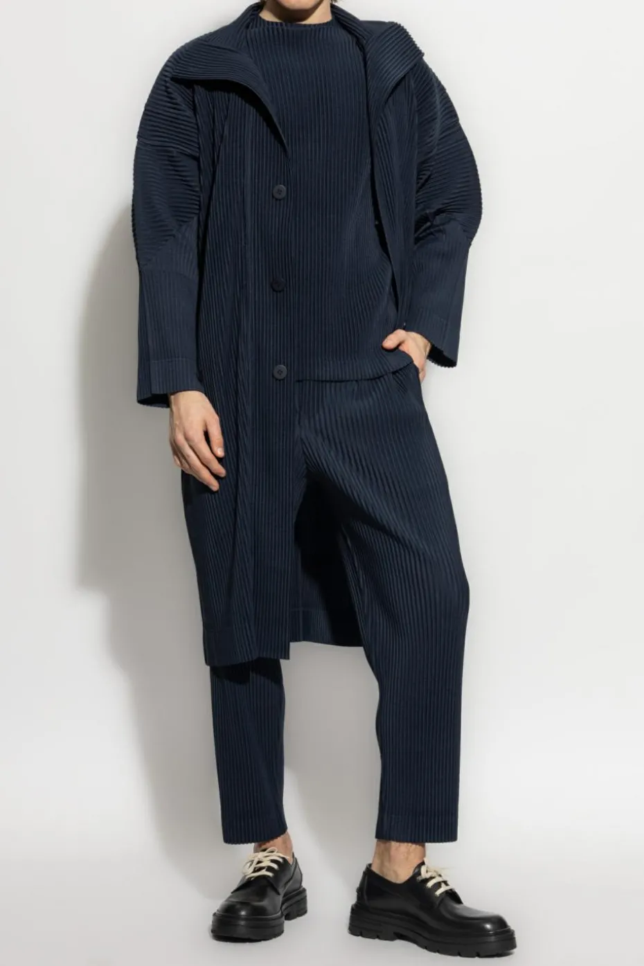 Homme Plissé Issey Miyake NAVY BLUE Pleated Coat