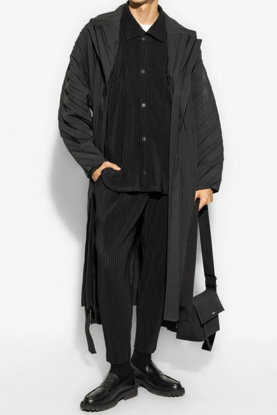 Homme Plissé Issey Miyake BLACK Pleated Coat