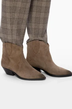 Isabel Marant beige ‘Washed Iconic’ boots