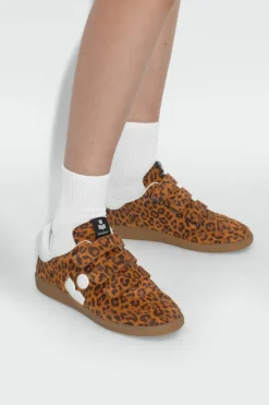 Isabel Marant BROWN Sports shoes "Beth"