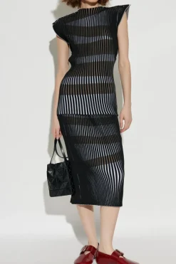 Issey Miyake BLACK Pleated skirt