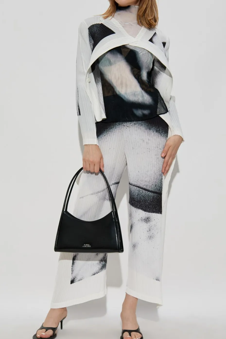 Issey Miyake WHITE Pleated top