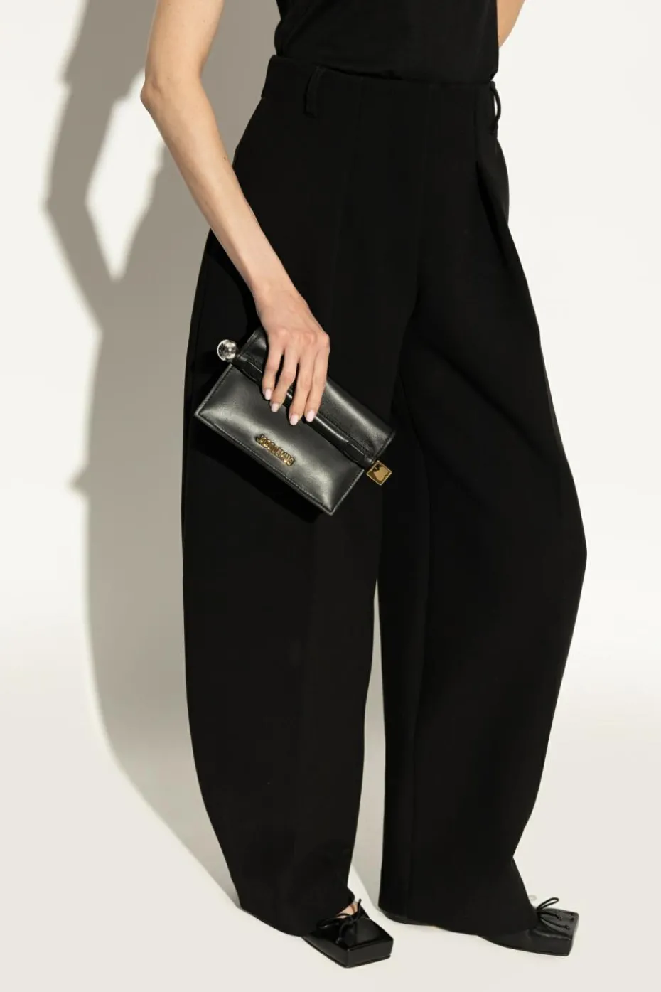 Jacquemus BLACK Handbag "Rond Carré Small"