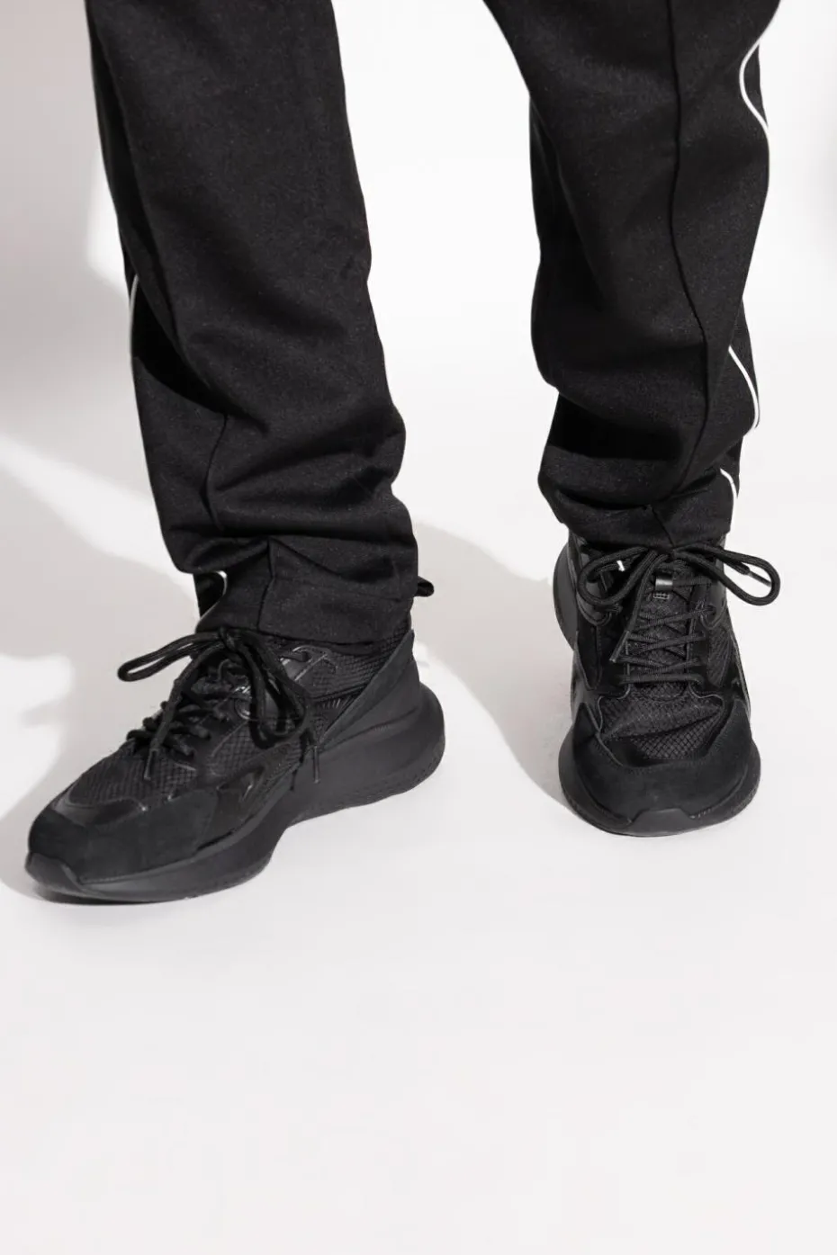 Lacoste BLACK Sports shoes `L003 Evo`