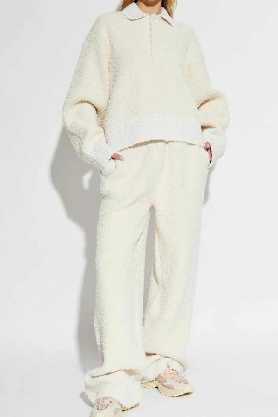 LACOSTE RUNWAY cream Pants with pockets