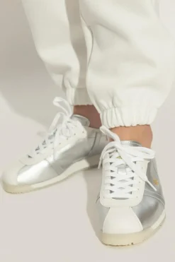 Lacoste WHITE Sports shoes "Club-Low 225"