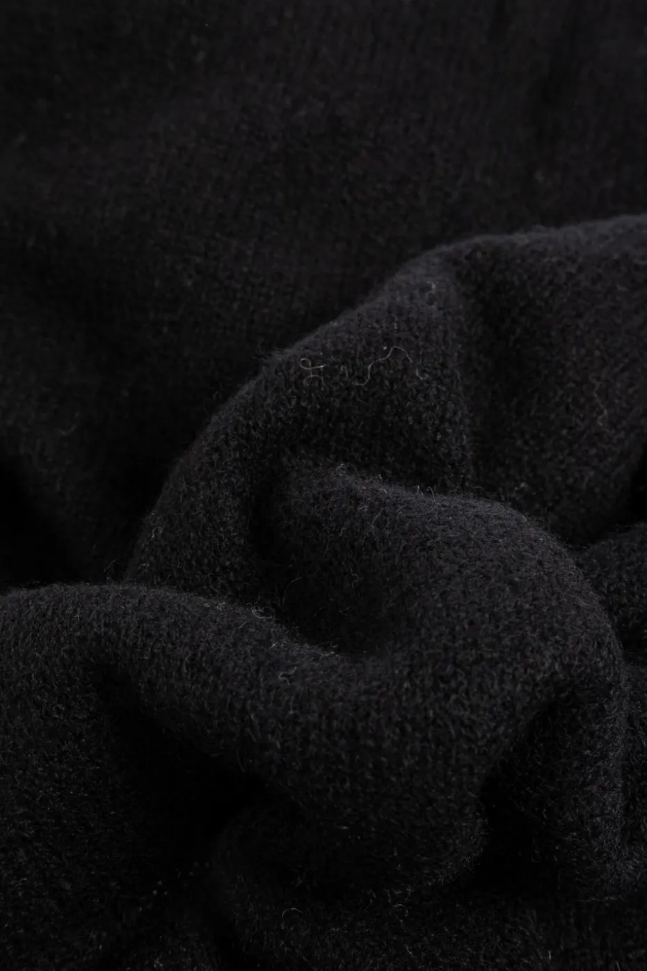 Lisa Yang BLACK Scarf "Paris"
