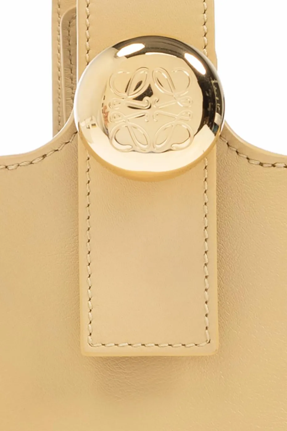 Loewe beige ‘Pebble Mini’ bucket bag