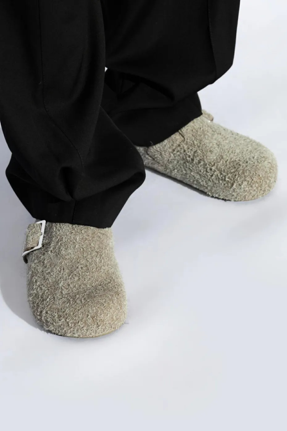 Loewe GREY Slides Ease
