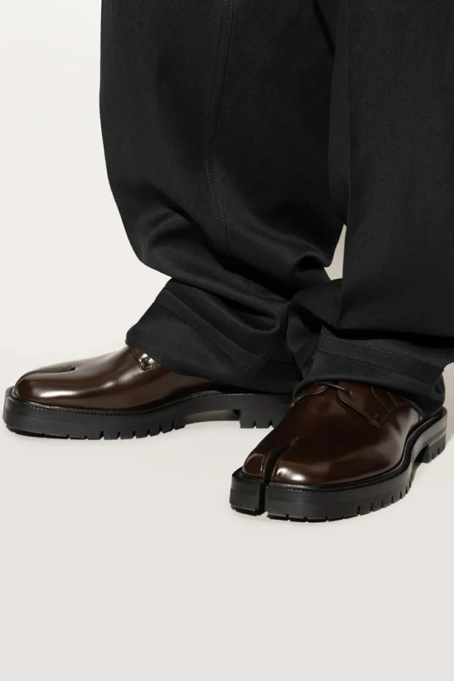 Maison Margiela BROWN Leather shoes with Tabi toe