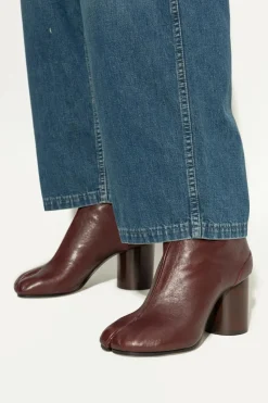Maison Margiela BURGUNDY Booties with `Tabi` toe