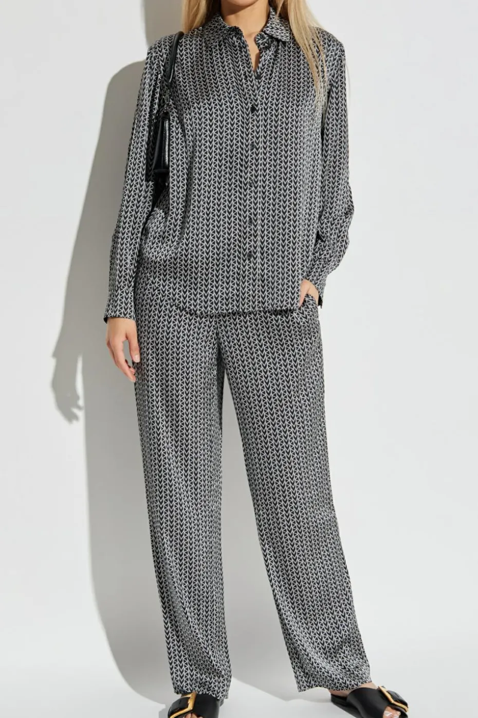 Michael Michael Kors BLACK Shirt with monogram