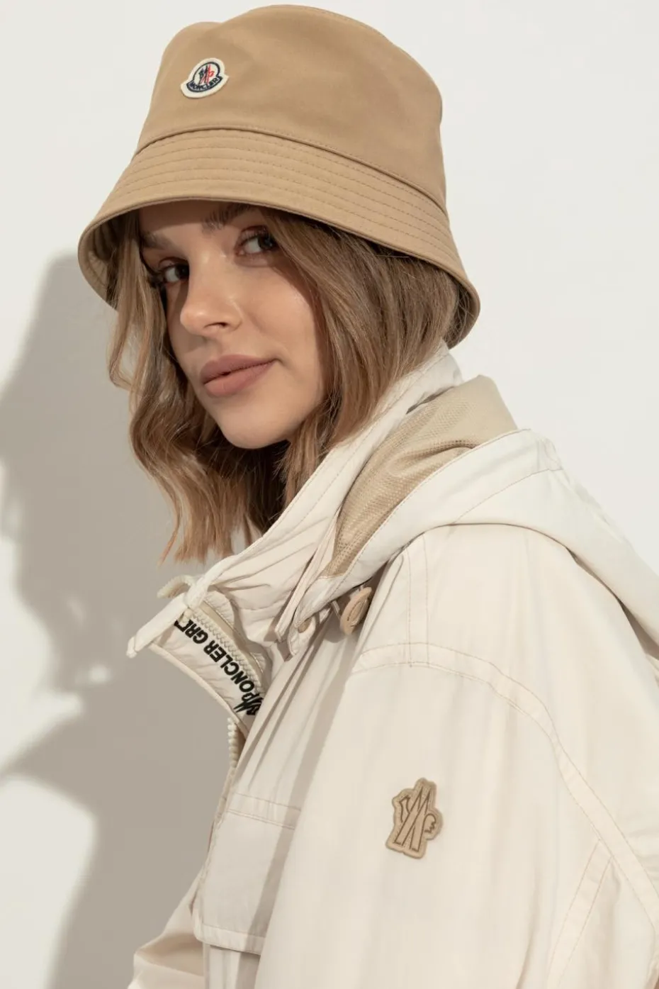 Moncler beige Hat with logo patch