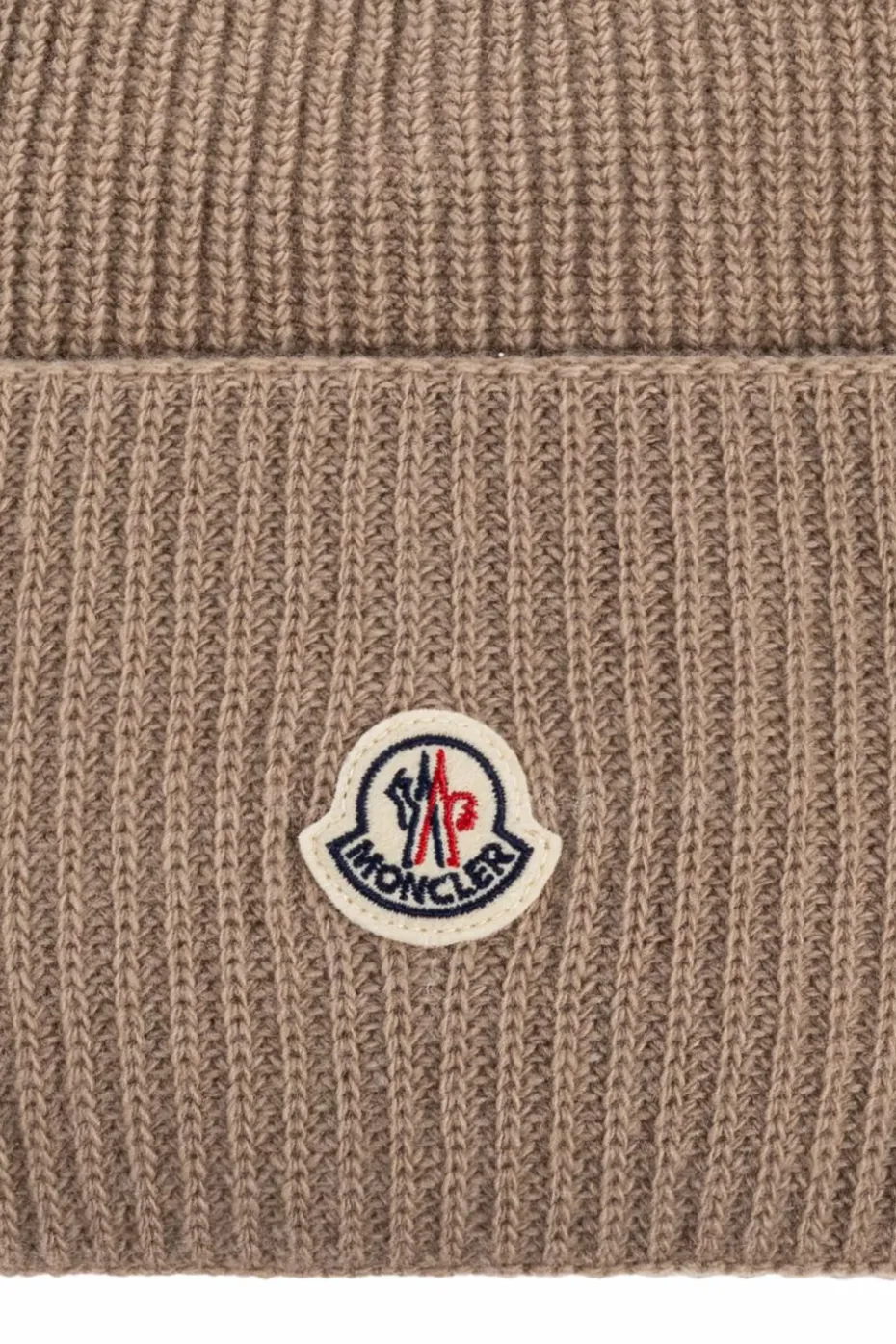 Moncler beige Wool beanie with logo patch
