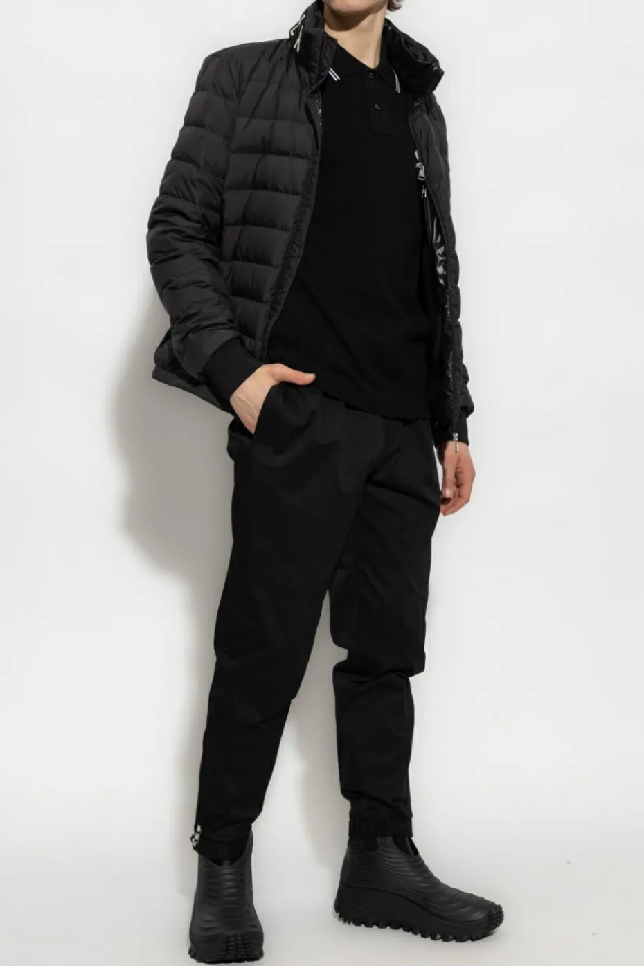 Moncler BLACK ‘Akio’ down jacket