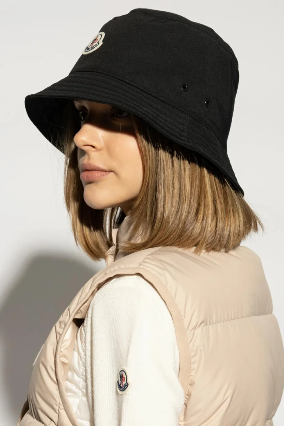 Moncler BLACK Hat with logo patch