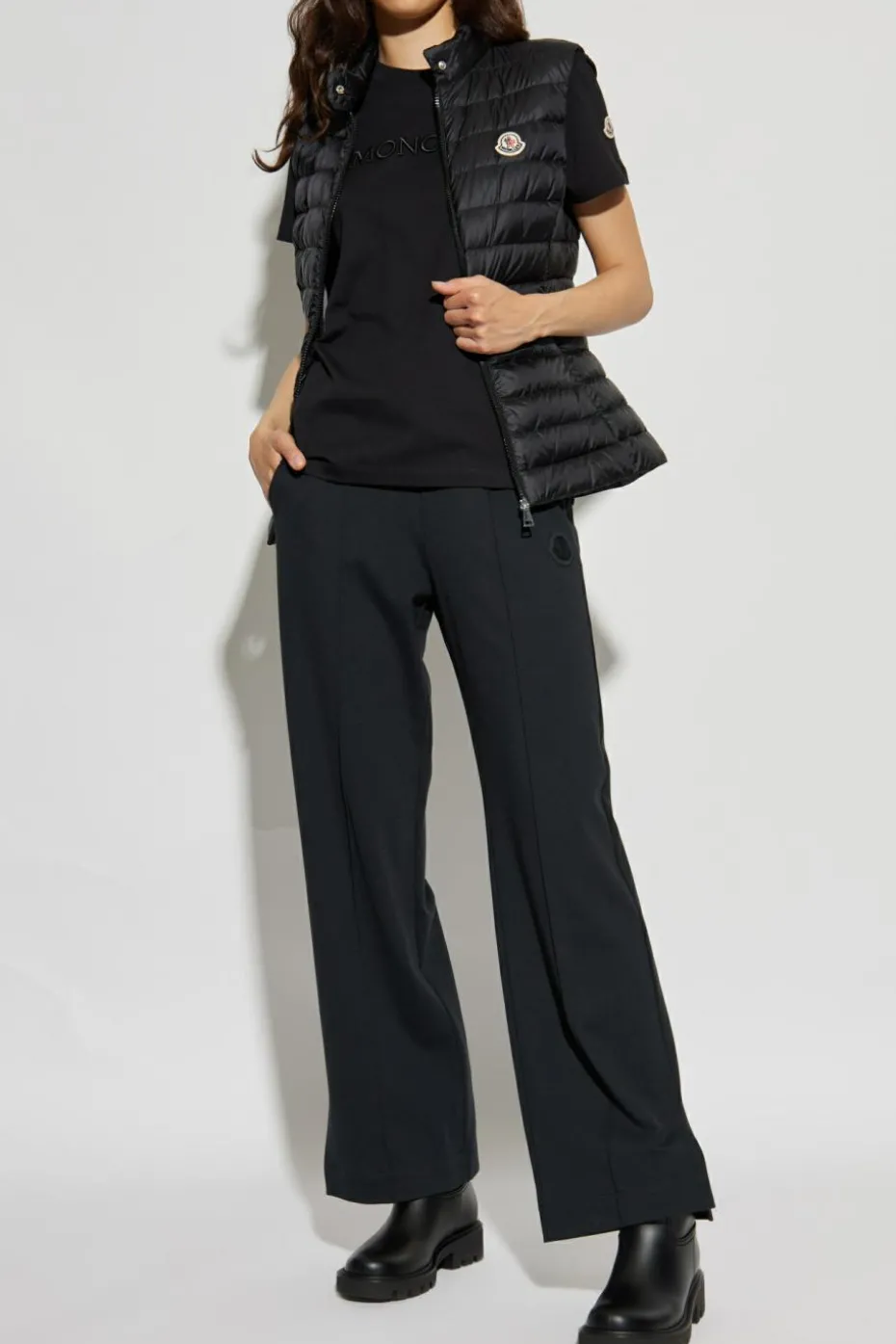 Moncler BLACK "Igens" down vest