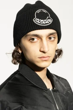 Moncler BLACK Wool beanie with logo patch