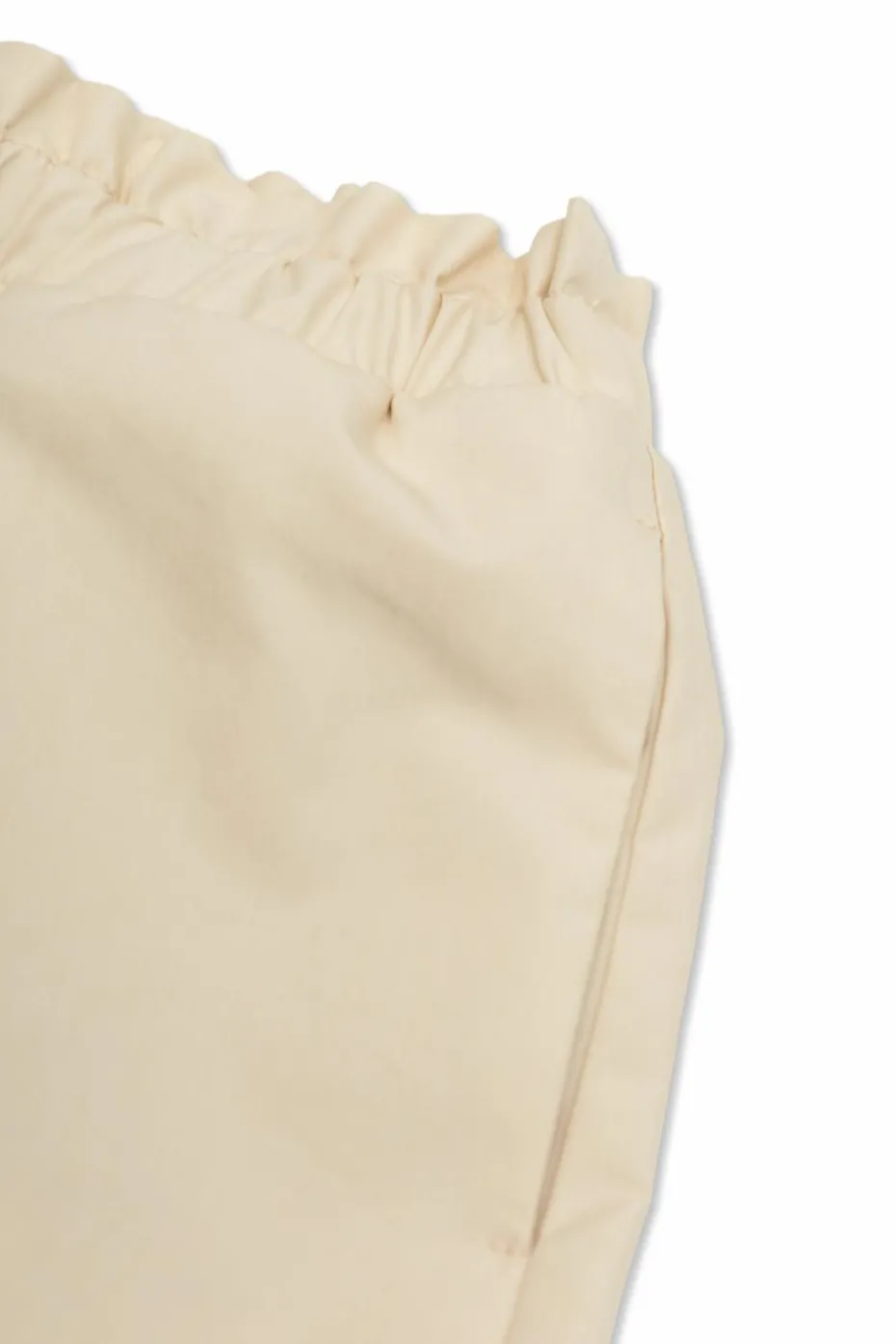 Moncler Enfant cream Logo shorts