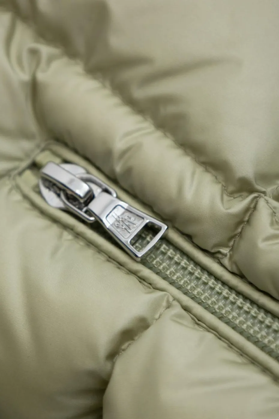 Moncler Enfant GREEN Down jacket "Parana"