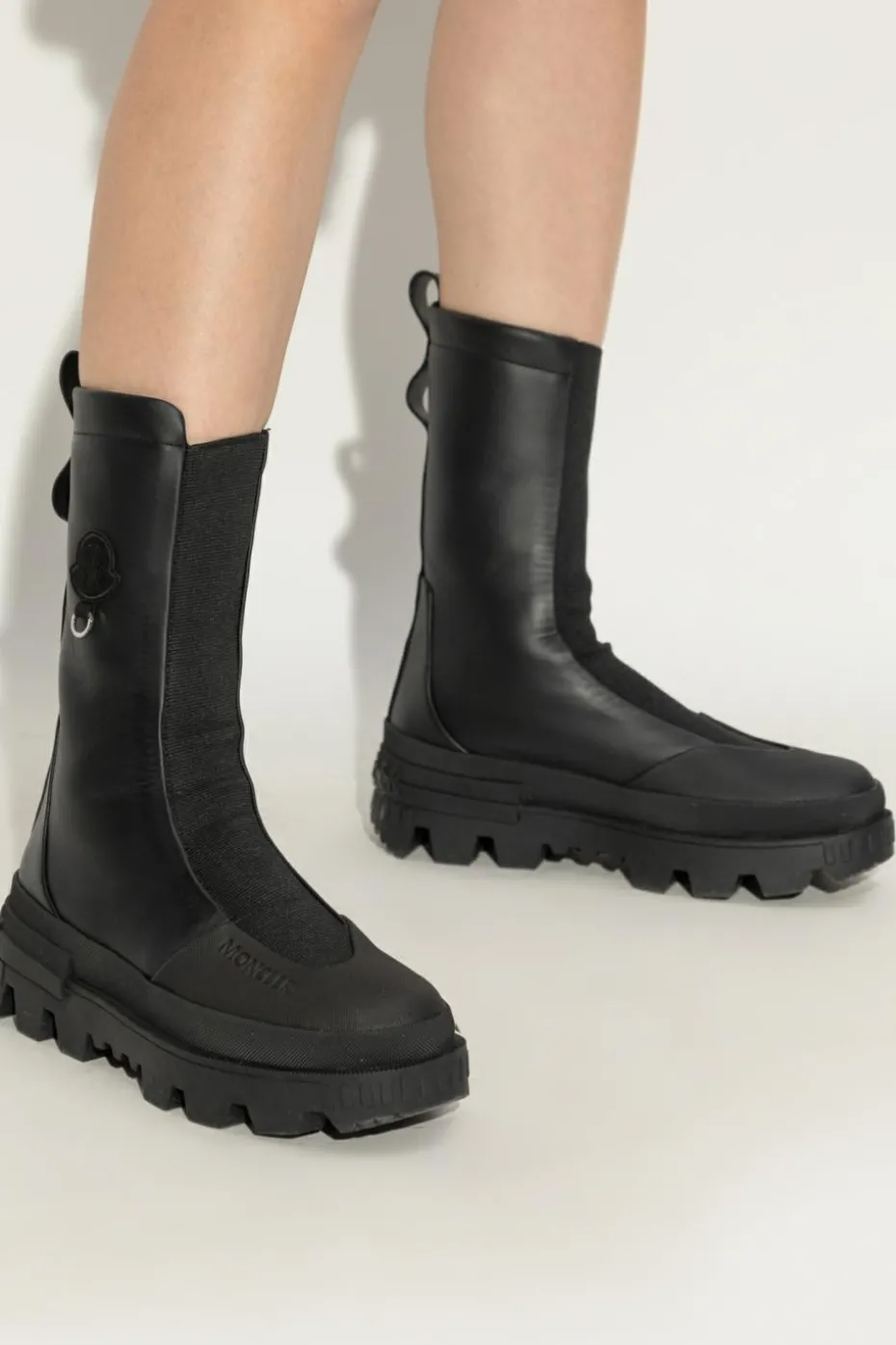 Moncler Genius BLACK 6 MONCLER WILLOW SMITH