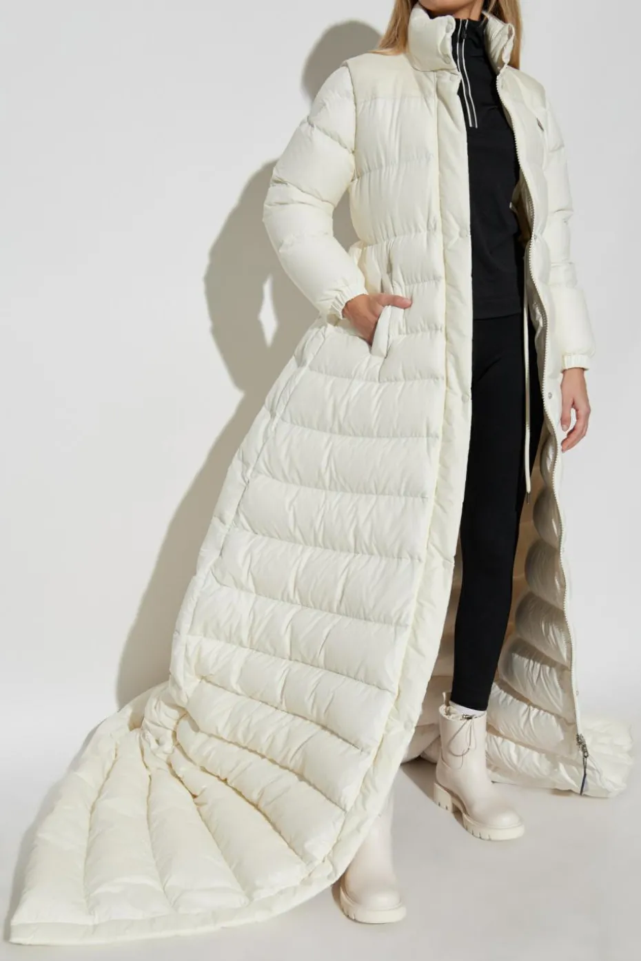 Moncler WHITE Down coat Verone from the RE/ICONS collection