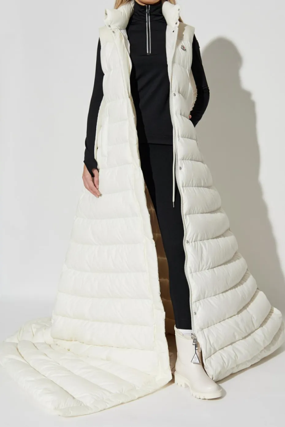 Moncler WHITE Down coat Verone from the RE/ICONS collection