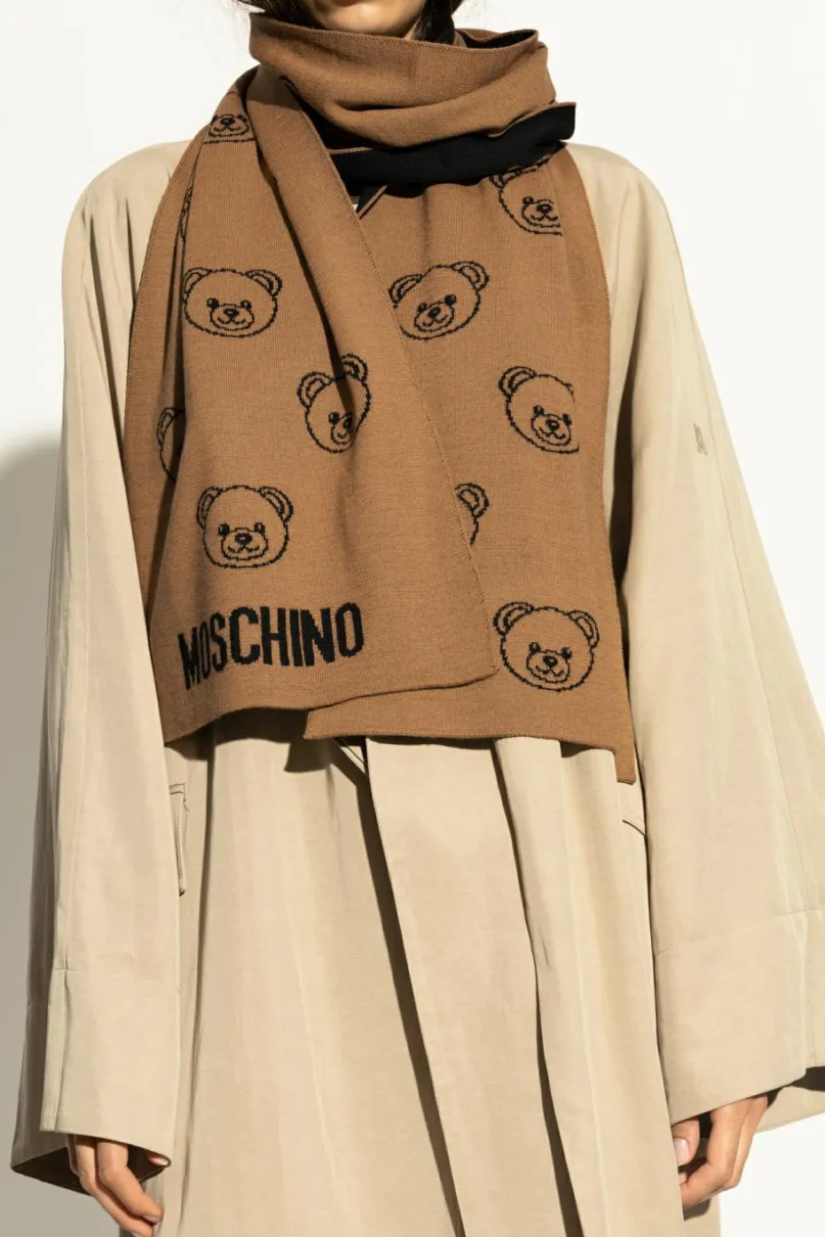 Moschino beige Scarf with a characteristic teddy bear motif