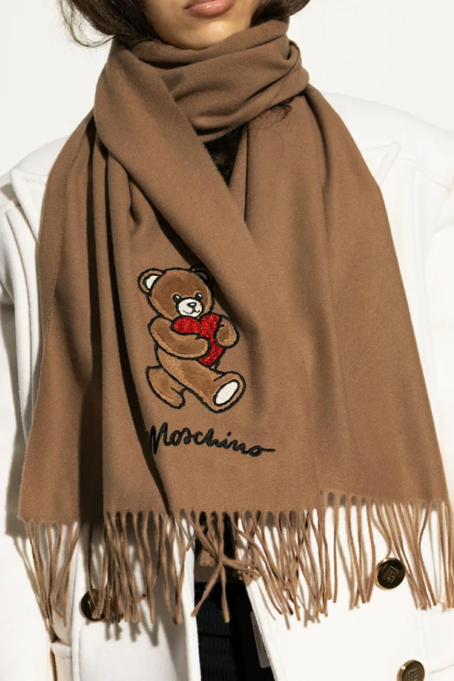 Moschino beige Wool scarf with a distinctive teddy bear motif