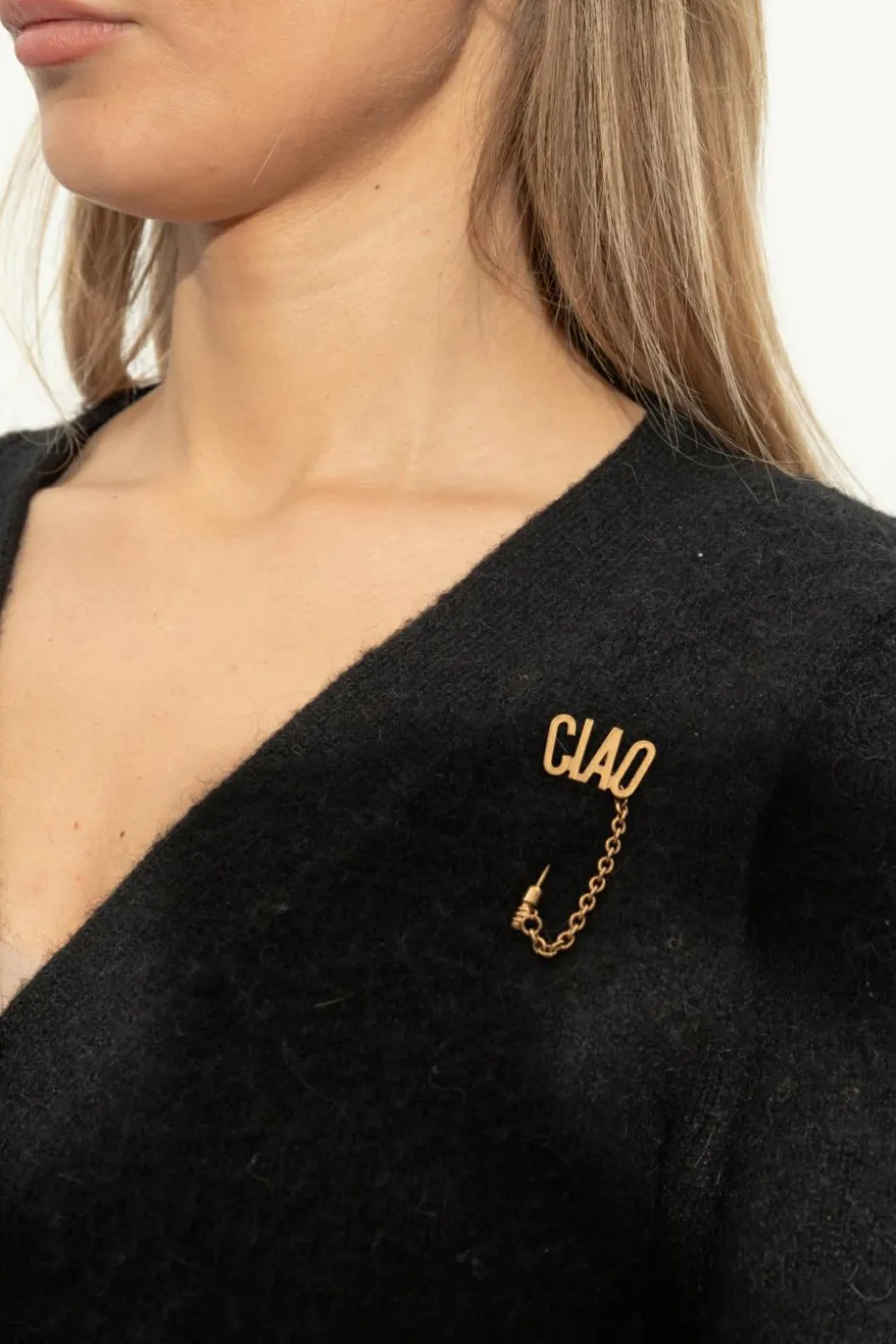 Moschino GOLD Brass pin