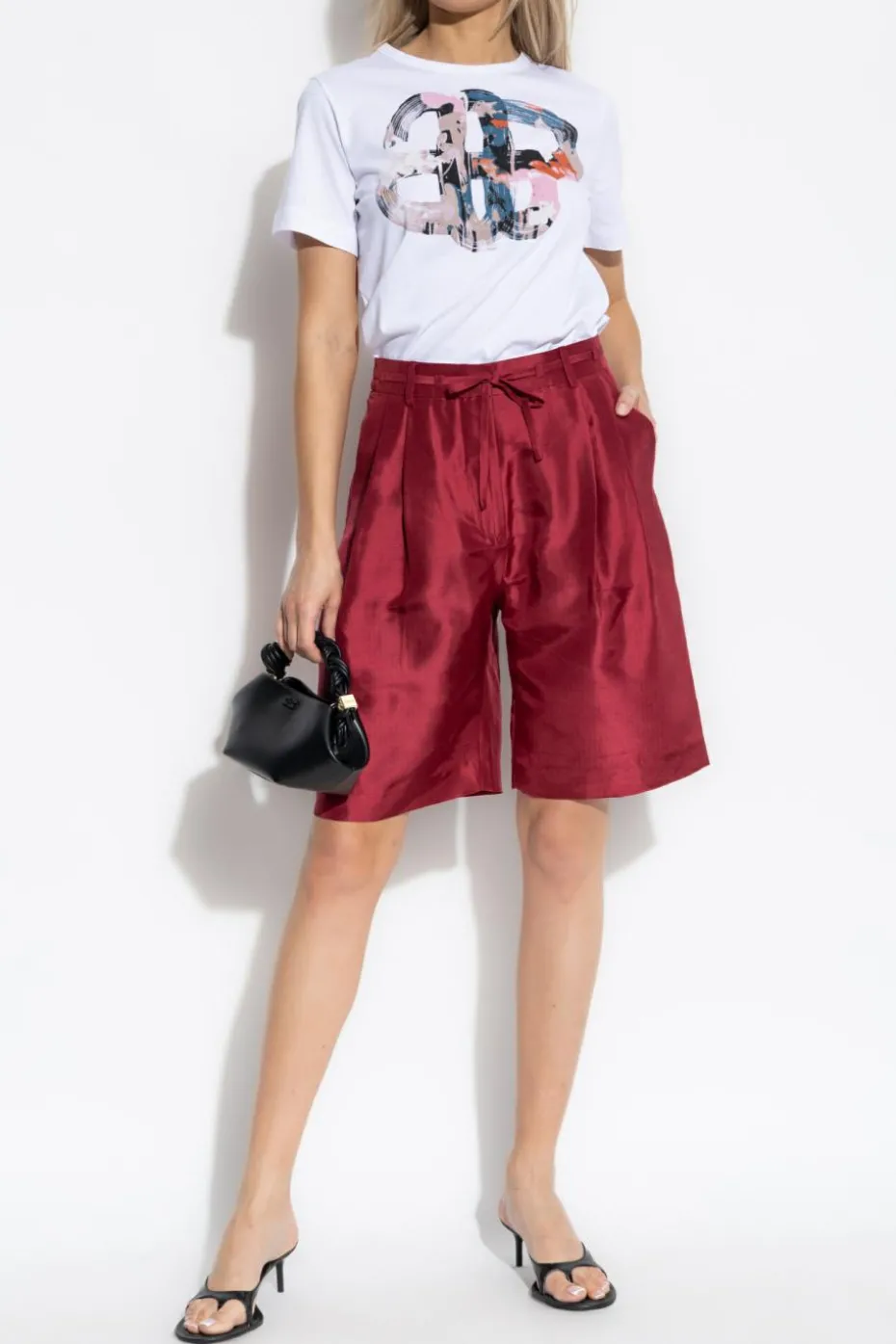 Munthe RED Silk shorts "Peppi"