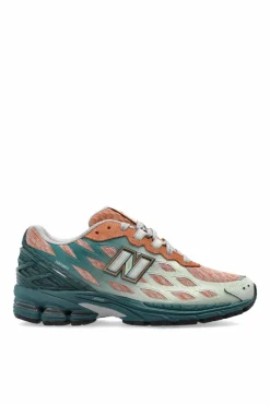New Balance GREEN Sneakers U1906WFB