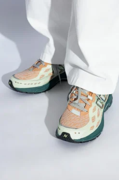 New Balance GREEN Sneakers U1906WFB
