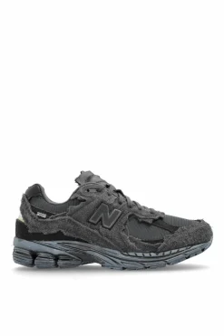 New Balance GREY Sports shoes `M2002RDB`