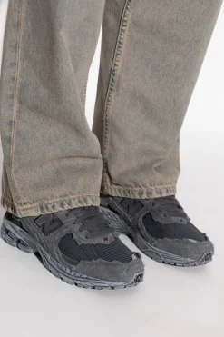 New Balance GREY Sports shoes `M2002RDB`