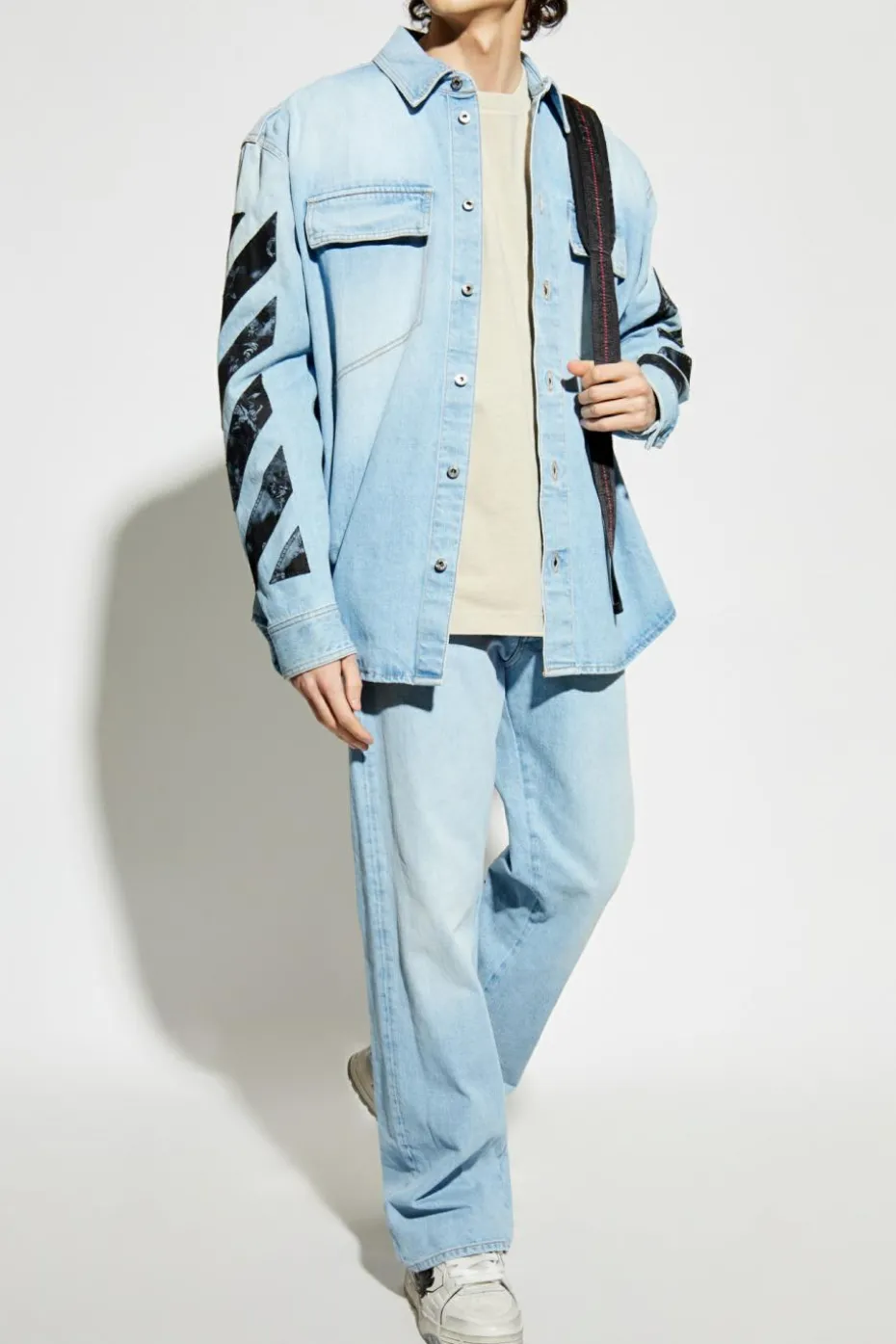 Off-White light blue Jeans with logo