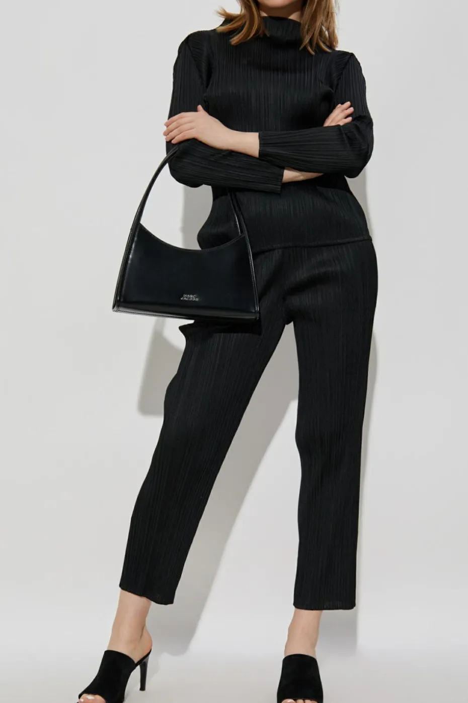 Pleats Please Issey Miyake BLACK Pleated trousers