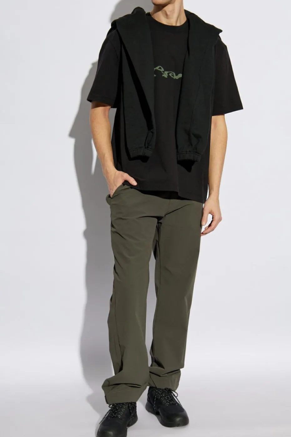 ROA BLACK T-shirt with logo