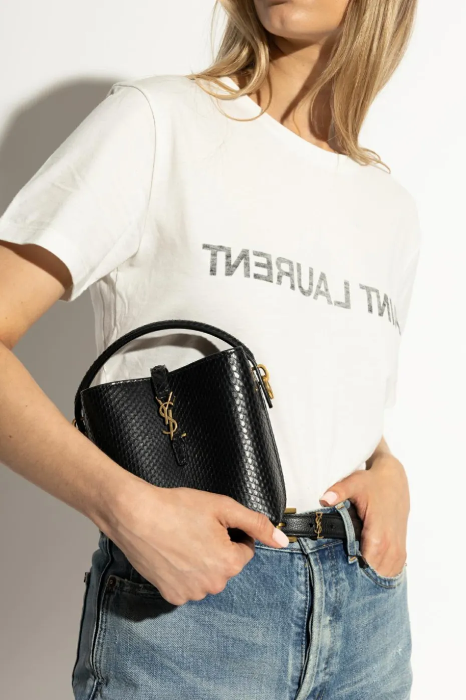 Saint Laurent BLACK Shoulder bag 'Le 37'