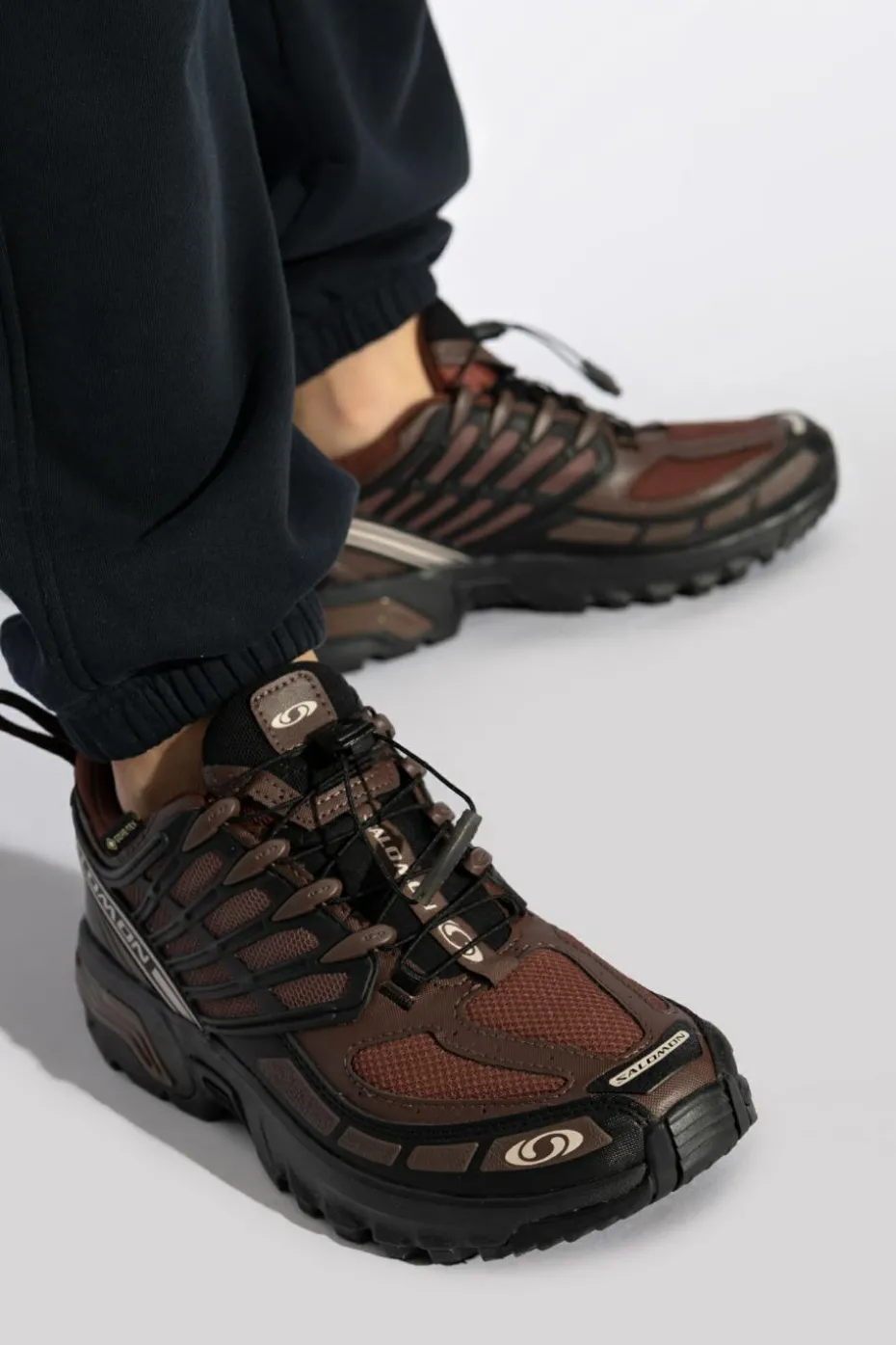 Salomon BROWN Sneakers ACS PRO GTX