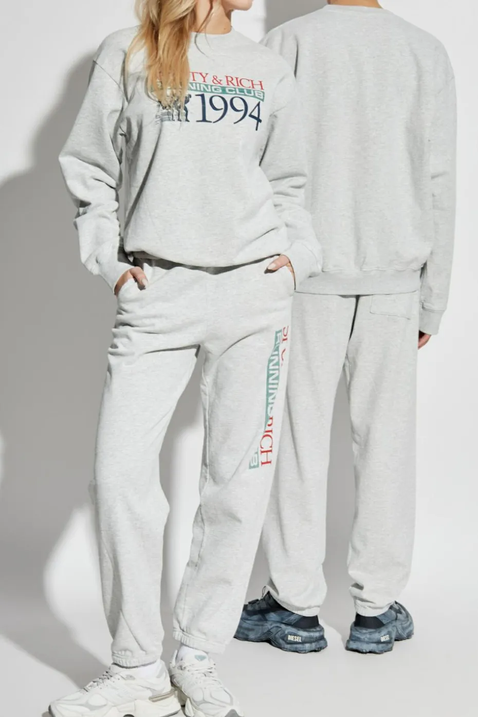 Sporty & Rich GREY Sweatpants from the 'The Mountain' collection